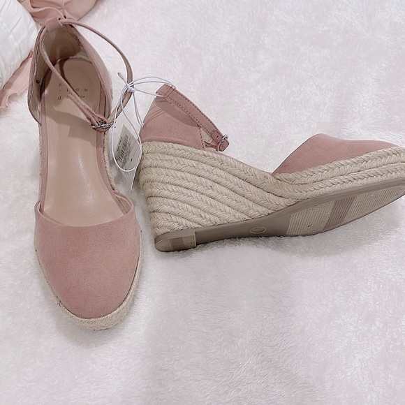 Blush Espadrilles Wedges 6 NWT - Picture 4 of 5